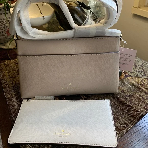 SOLD⛔️Authentic Kate Spade Saffiano leather top zip Crosby w large card holder - Picture 3 of 15